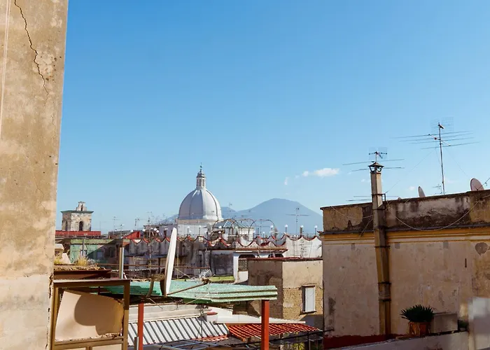 לינה וארוחת בוקר Santo 310 *